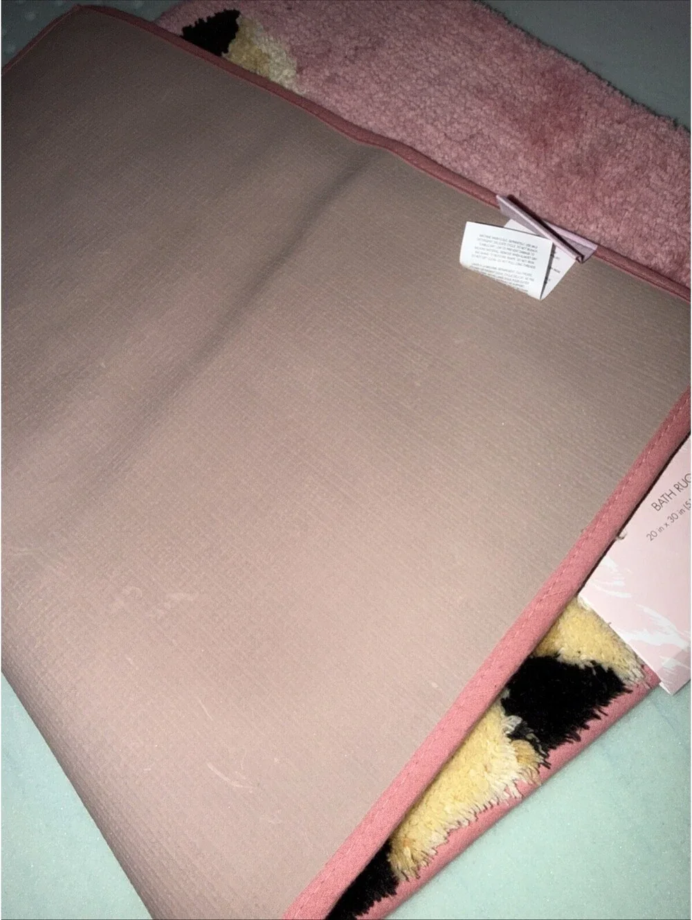 Betsey Johnson ❤️So soft cheetah Animal Bath Rug Black/ Pink 20x30”New